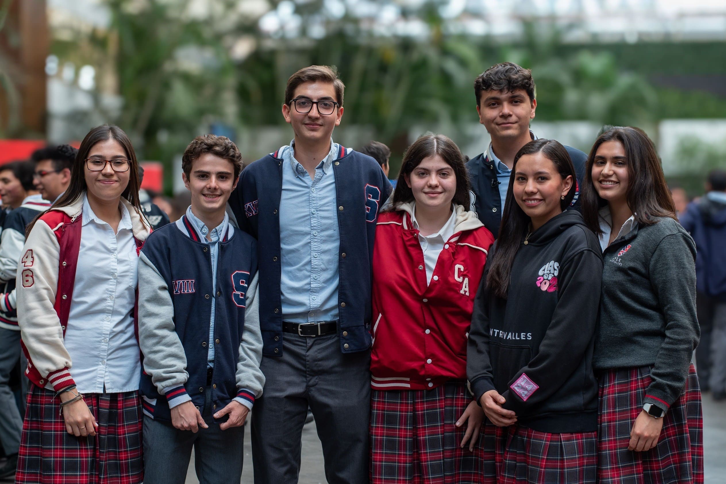 Alumnos del bachillerato internacional de los colegios APDE